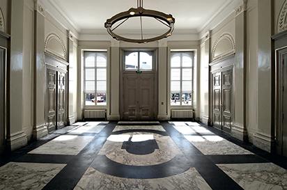 Entree Paleis Kneuterdijk